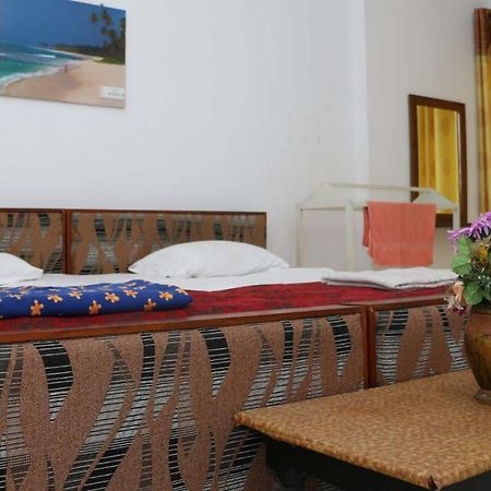 Suisse Villa Kandy Extérieur photo