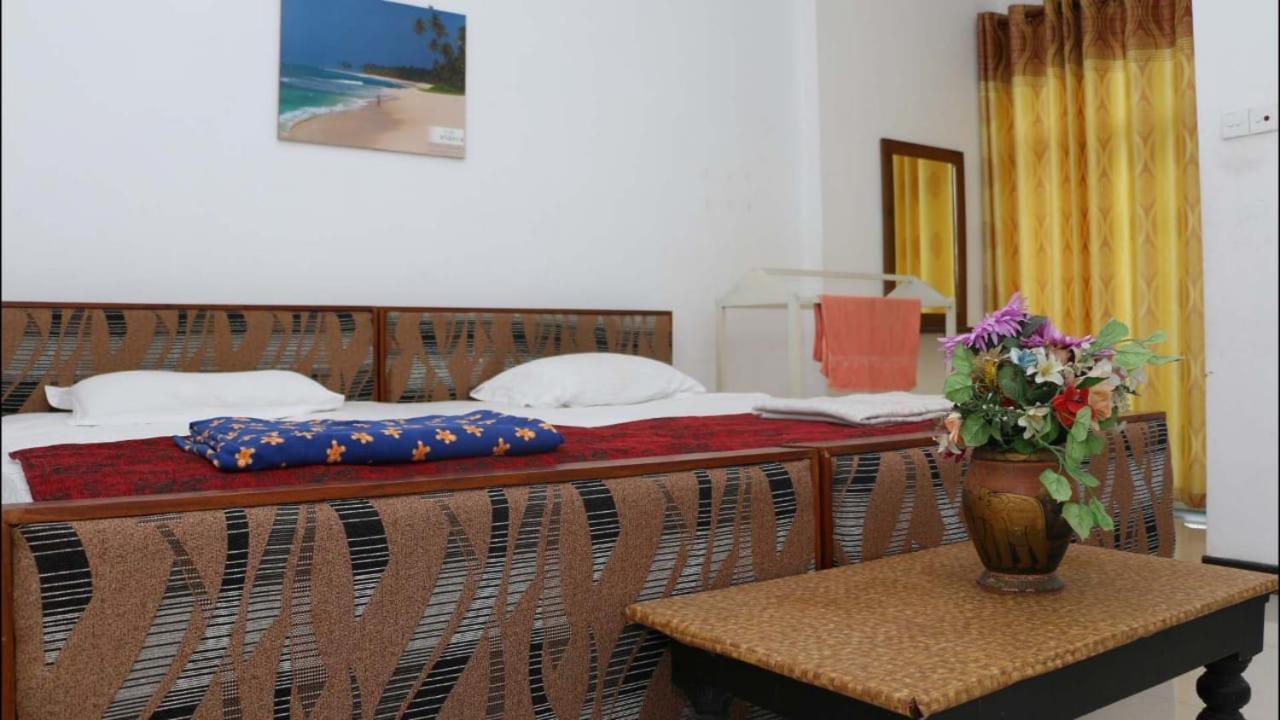 Suisse Villa Kandy Extérieur photo