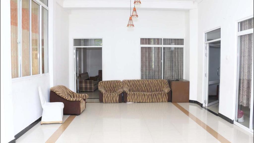 Suisse Villa Kandy Extérieur photo