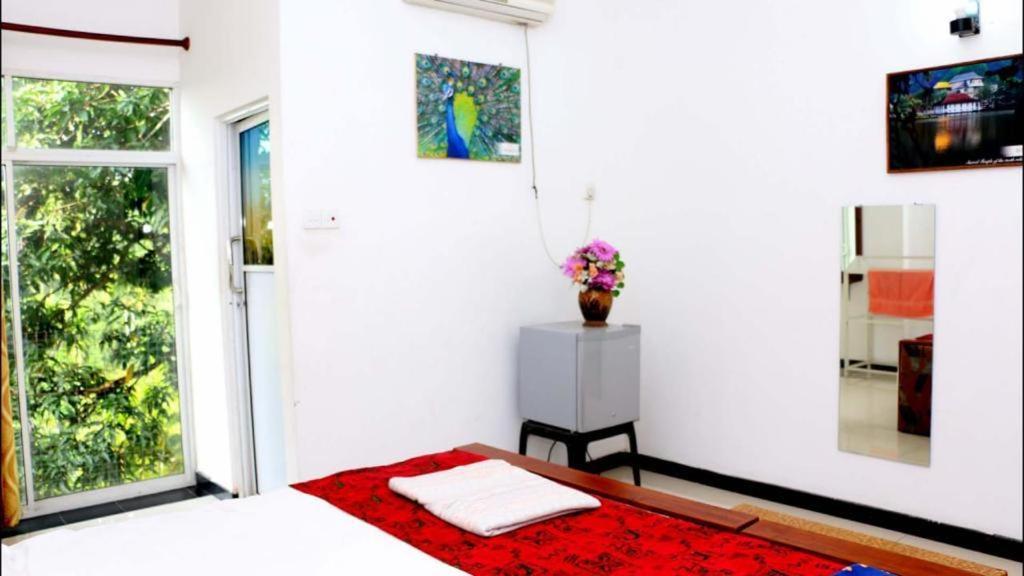 Suisse Villa Kandy Extérieur photo