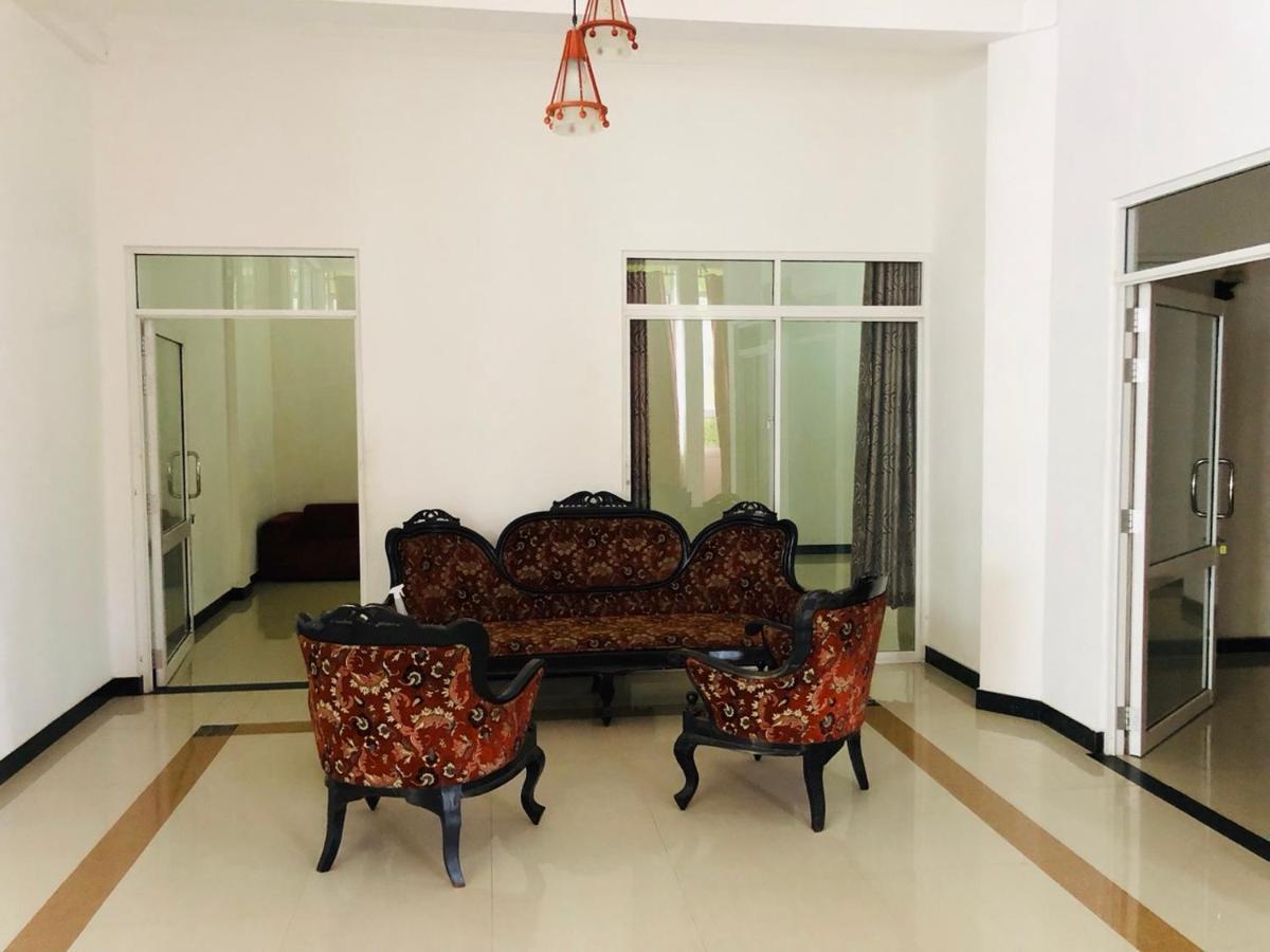 Suisse Villa Kandy Extérieur photo