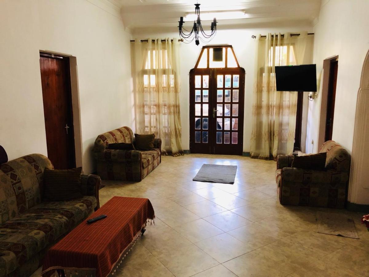 Suisse Villa Kandy Extérieur photo