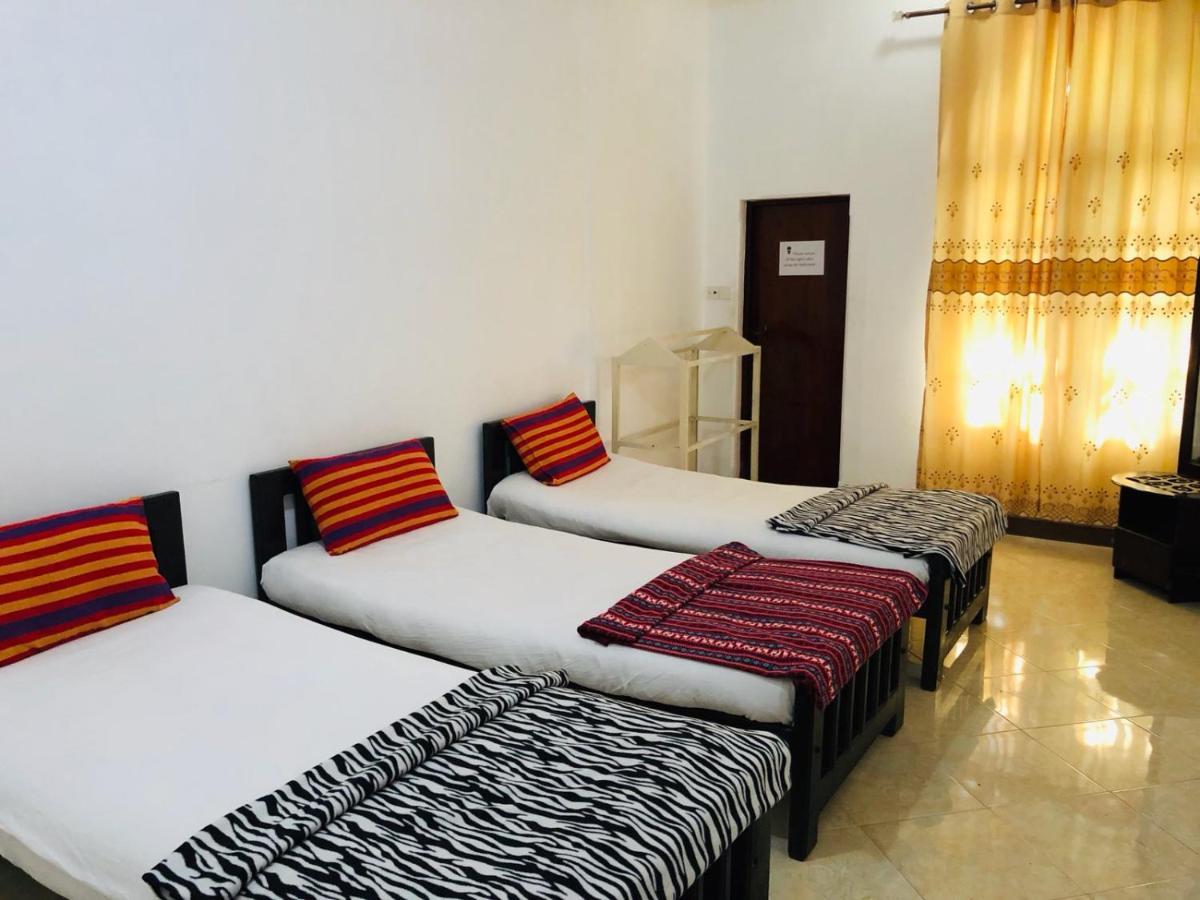 Suisse Villa Kandy Extérieur photo