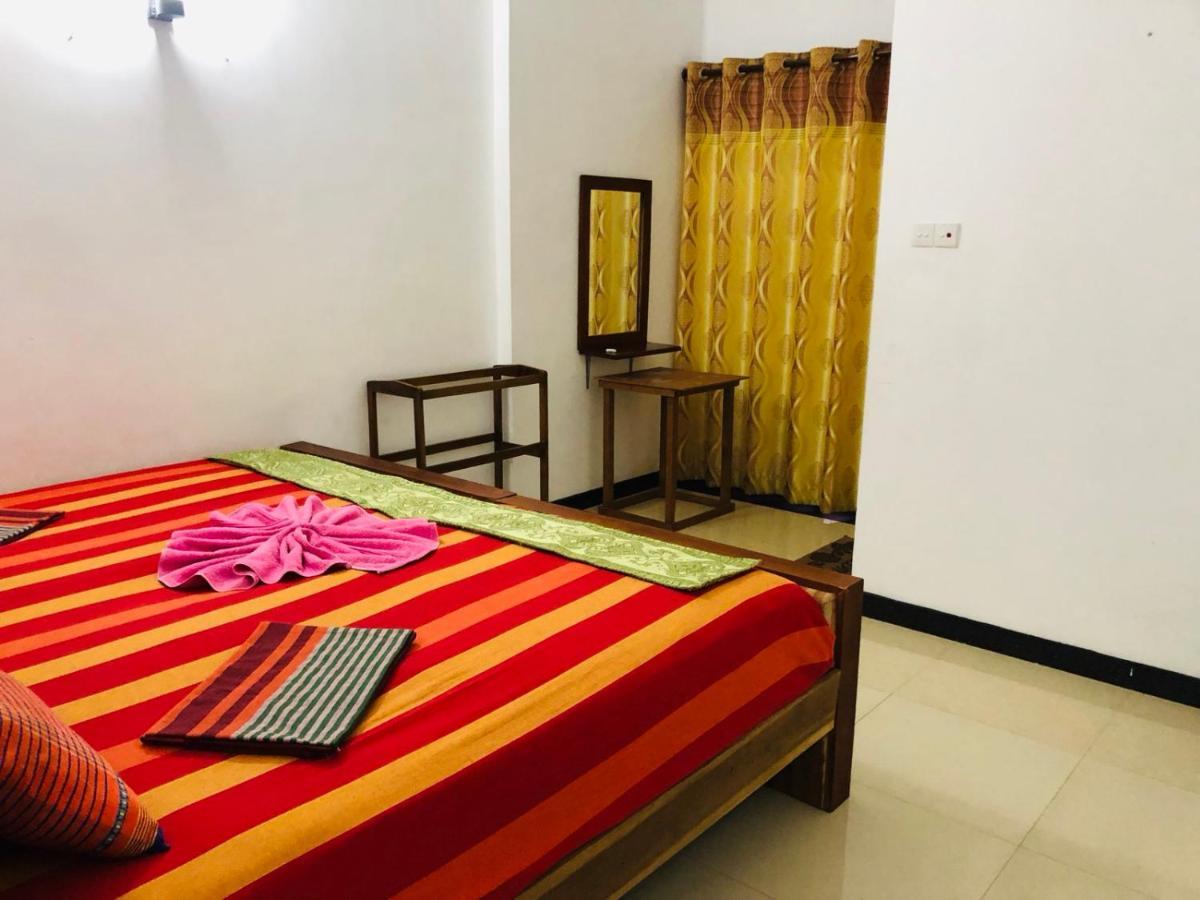 Suisse Villa Kandy Extérieur photo
